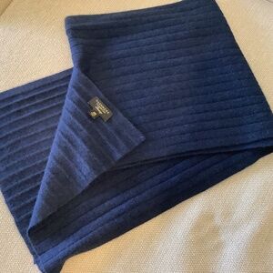 Navy cashmere scarf